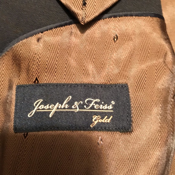 Joseph and Feiss Blue Blazer - Picture 12 of 17